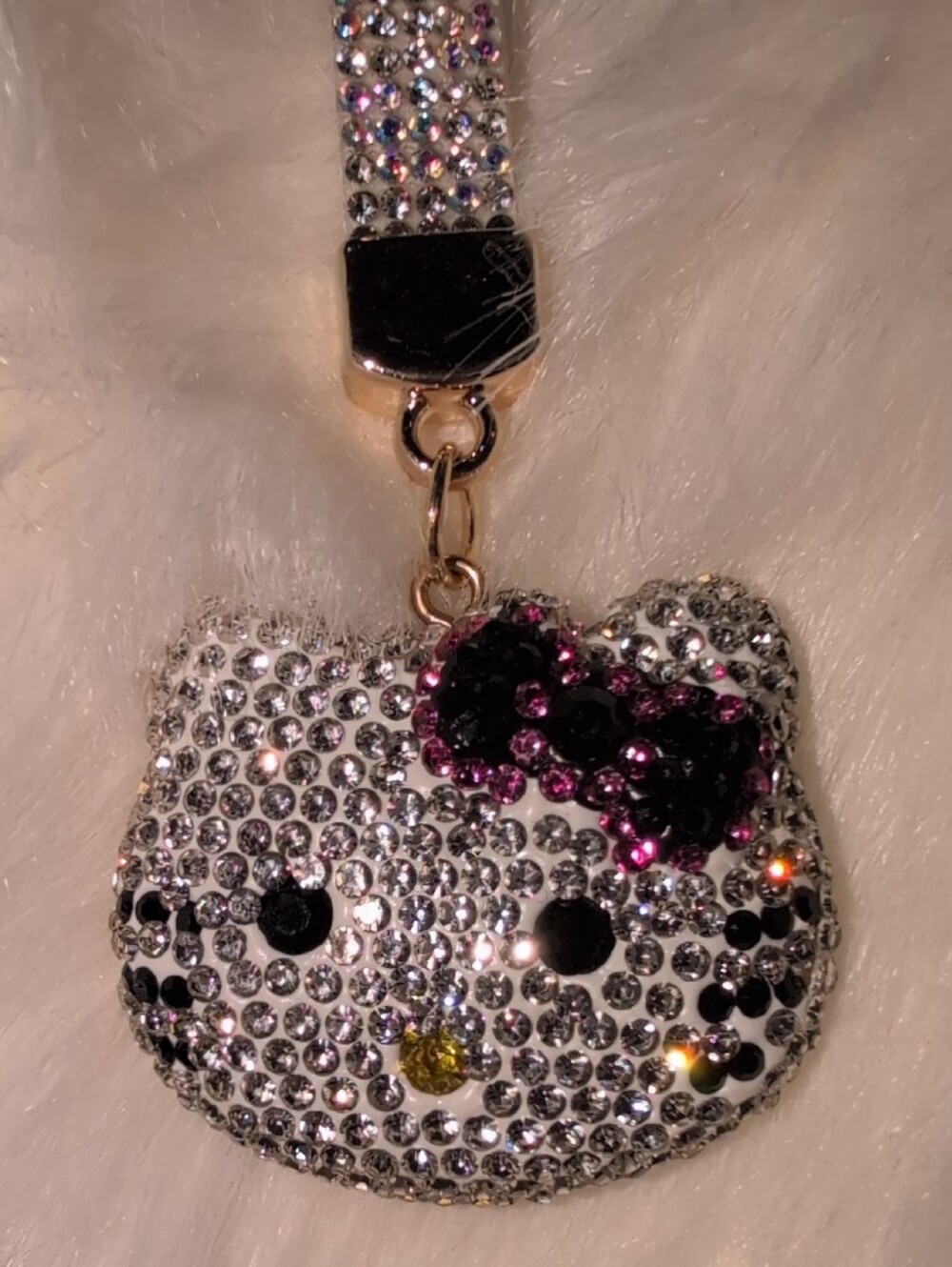 Hello Kitty Rhinestone Keychain Or Phone Charm - Picture 2 of 3